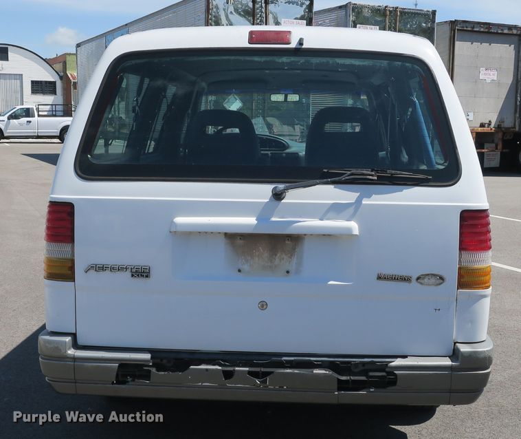 image for item EA9330 1995 Ford Aerostar XLT van