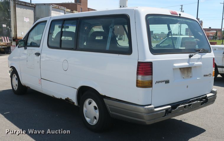image for item EA9330 1995 Ford Aerostar XLT van