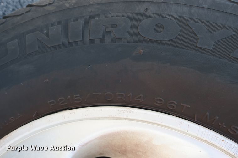 image for item EA9330 1995 Ford Aerostar XLT van