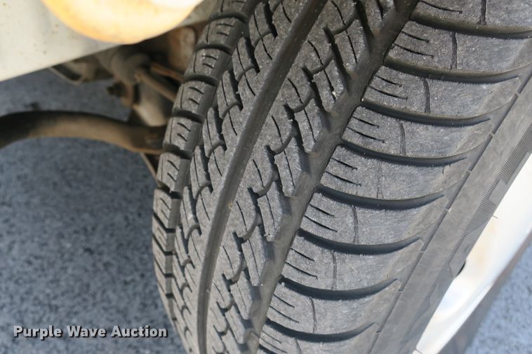 image for item EA9330 1995 Ford Aerostar XLT van