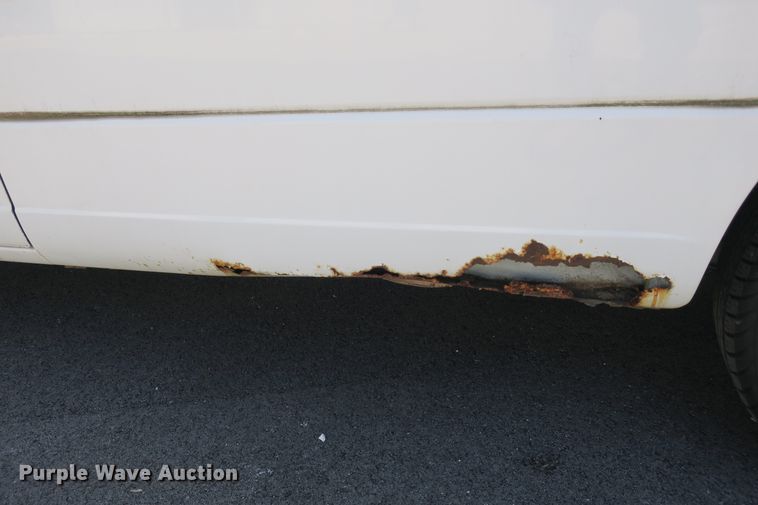 image for item EA9330 1995 Ford Aerostar XLT van