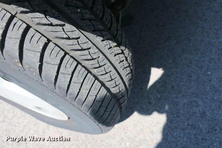 image for item EA9330 1995 Ford Aerostar XLT van