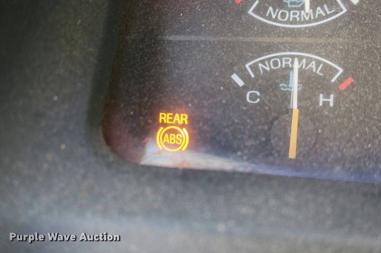 image for item EA9330 1995 Ford Aerostar XLT van