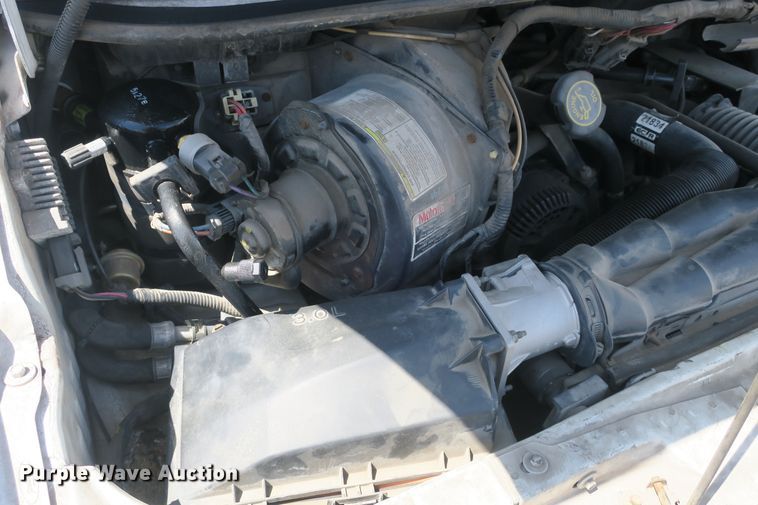 image for item EA9330 1995 Ford Aerostar XLT van