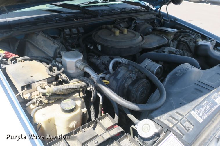 image for item EA9331 1994 Chevrolet S10 pickup truck