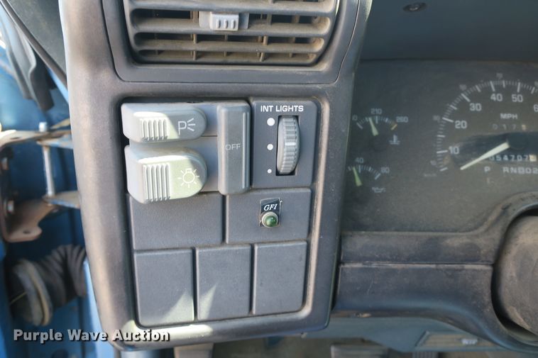 image for item EA9331 1994 Chevrolet S10 pickup truck