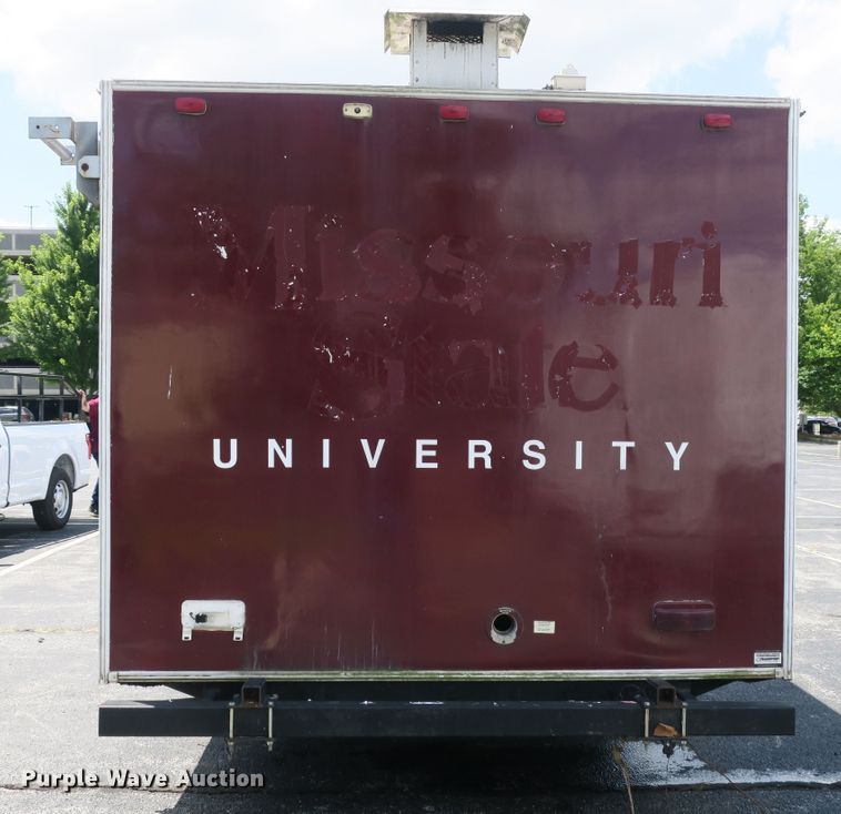 image for item EA9358 Starcraft camper