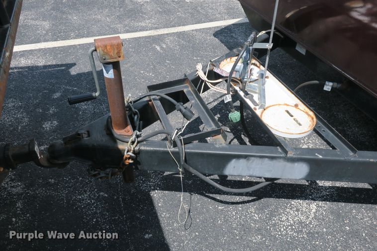 image for item EA9358 Starcraft camper