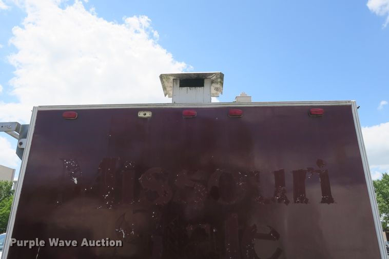 image for item EA9358 Starcraft camper