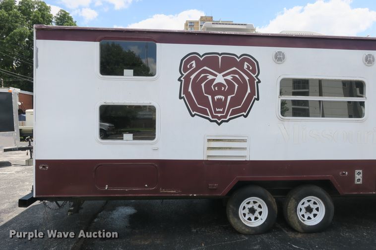 image for item EA9358 Starcraft camper