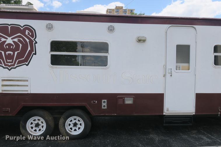 image for item EA9358 Starcraft camper