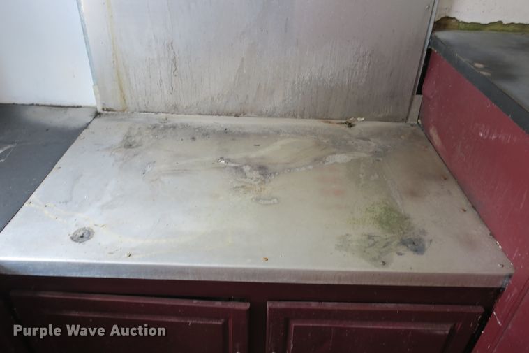 image for item EA9358 Starcraft camper