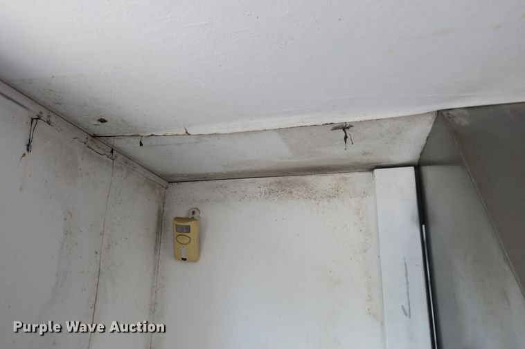 image for item EA9358 Starcraft camper