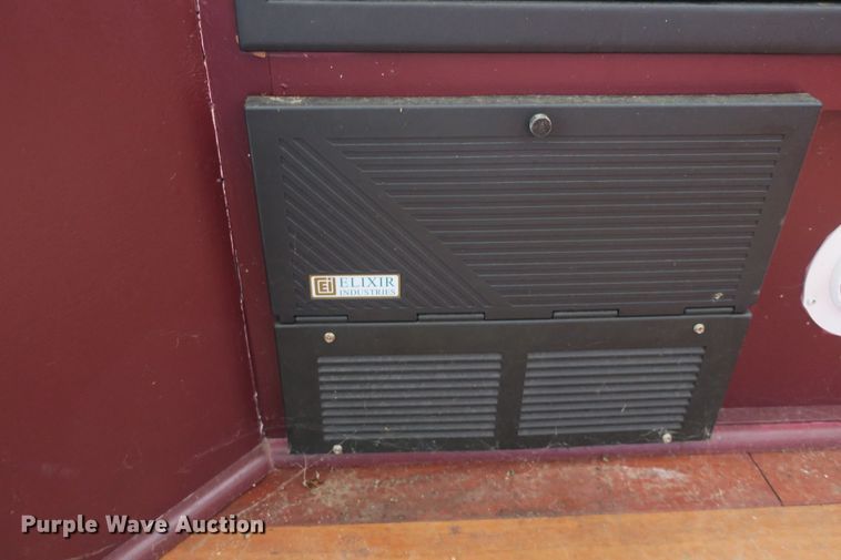 image for item EA9358 Starcraft camper