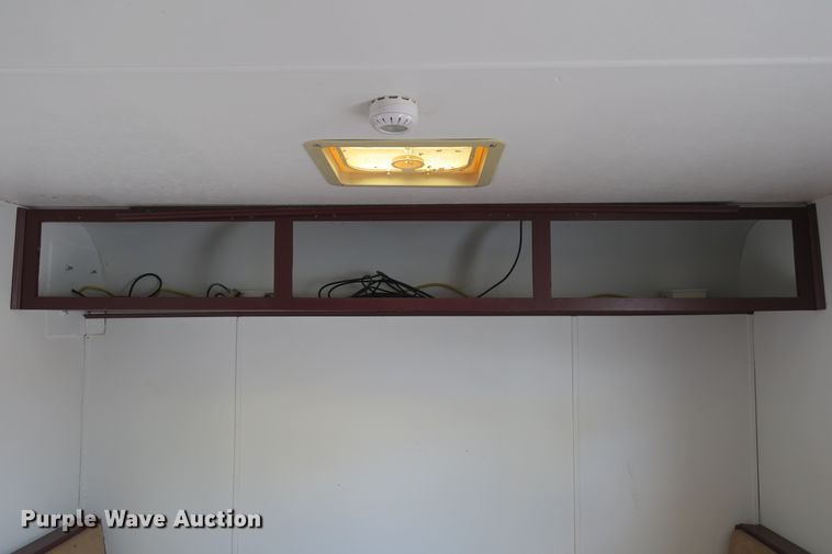 image for item EA9358 Starcraft camper