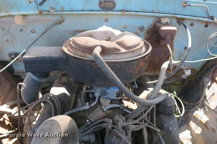 image for item EA9359 1973 Ford F600 flatbed