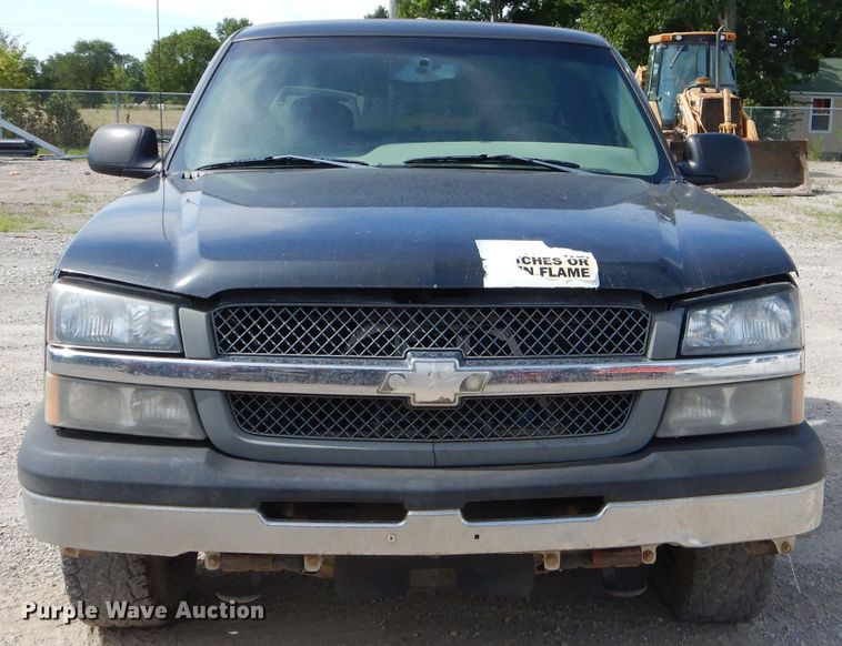 image for item ED9474 2003 Chevrolet Silverado 1500 Ext. Cab pickup truck