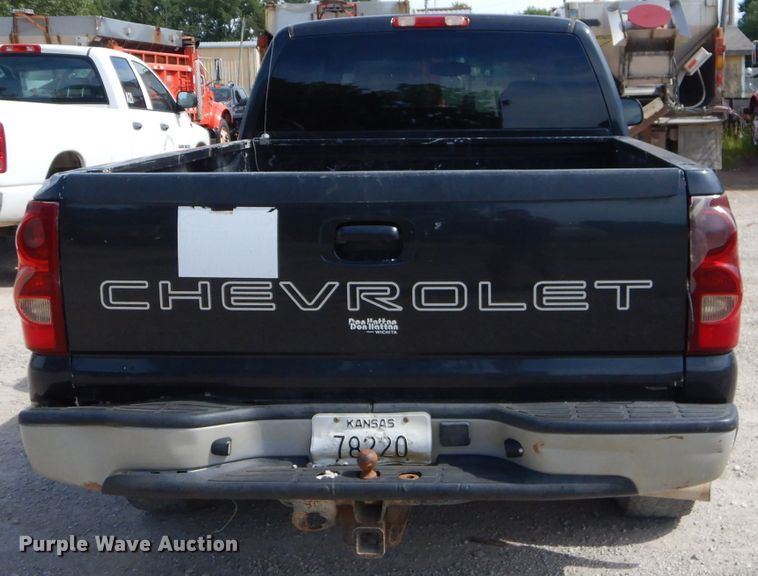 image for item ED9474 2003 Chevrolet Silverado 1500 Ext. Cab pickup truck