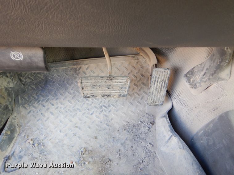 image for item ED9474 2003 Chevrolet Silverado 1500 Ext. Cab pickup truck