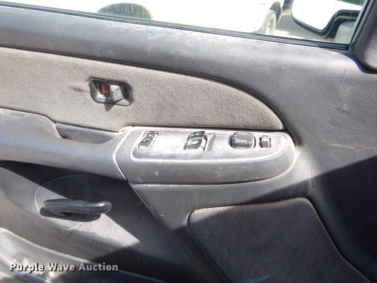 image for item ED9474 2003 Chevrolet Silverado 1500 Ext. Cab pickup truck