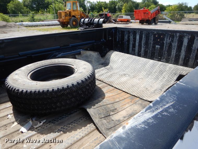 image for item ED9474 2003 Chevrolet Silverado 1500 Ext. Cab pickup truck