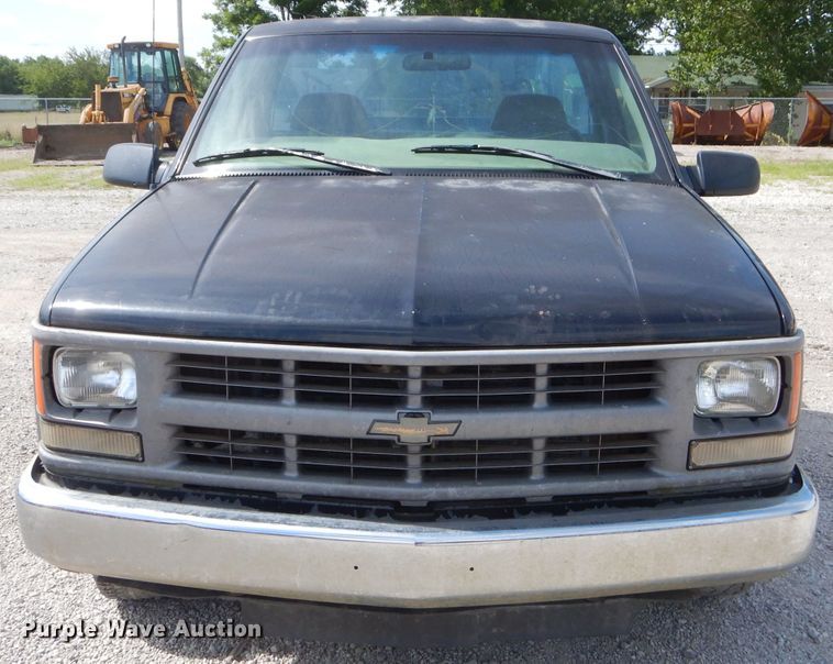image for item ED9475 1997 Chevrolet C1500 pickup truck