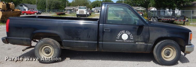 image for item ED9475 1997 Chevrolet C1500 pickup truck