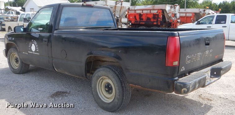 image for item ED9475 1997 Chevrolet C1500 pickup truck