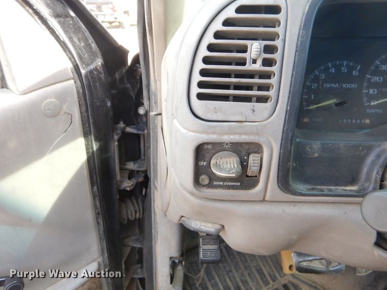 image for item ED9475 1997 Chevrolet C1500 pickup truck