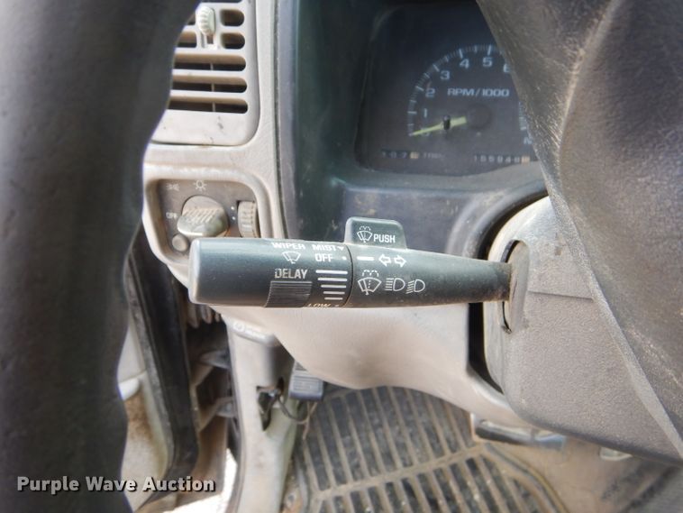 image for item ED9475 1997 Chevrolet C1500 pickup truck