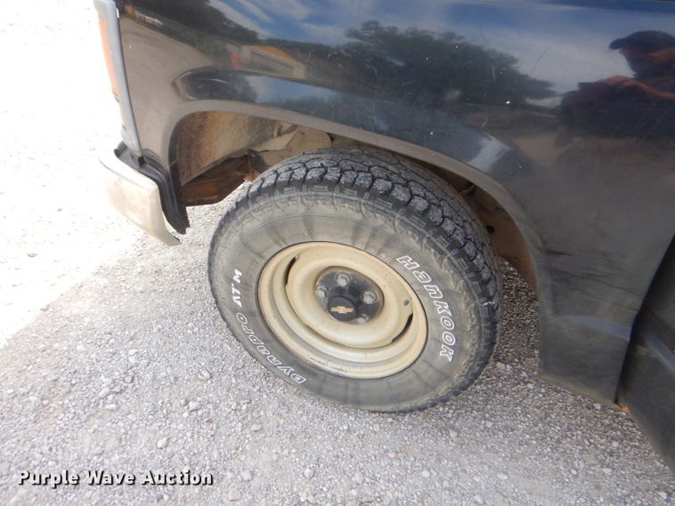 image for item ED9475 1997 Chevrolet C1500 pickup truck