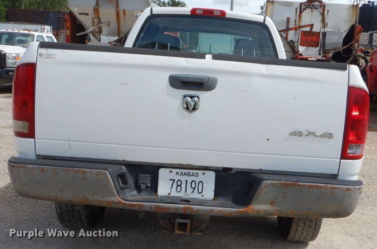 image for item ED9476 2005 Dodge Ram 1500 Quad Cab pickup truck