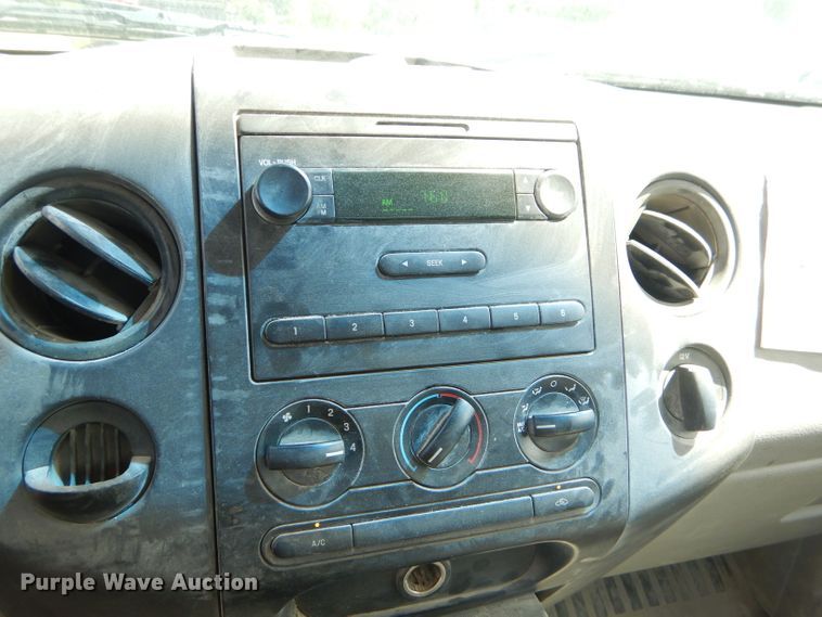 image for item ED9477 2005 Ford F150 pickup truck