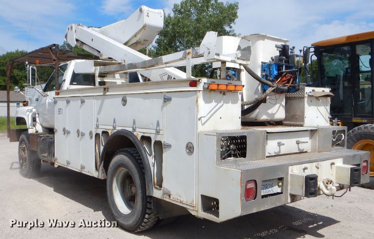 image for item ED9478 1994 GMC TopKick C6500 bucket truck