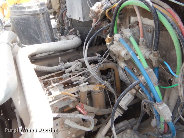 image for item ED9478 1994 GMC TopKick C6500 bucket truck