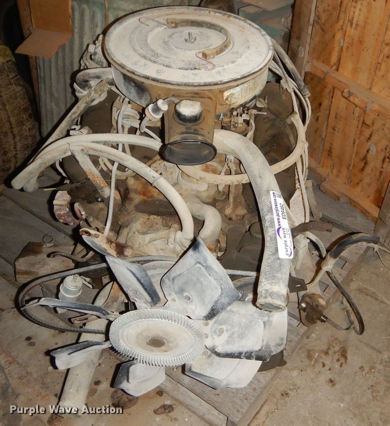 image for item ED9482 318 C.I.D. eight cylinder gas engine