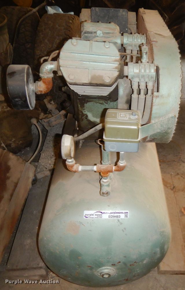 image for item ED9483 Air compressor