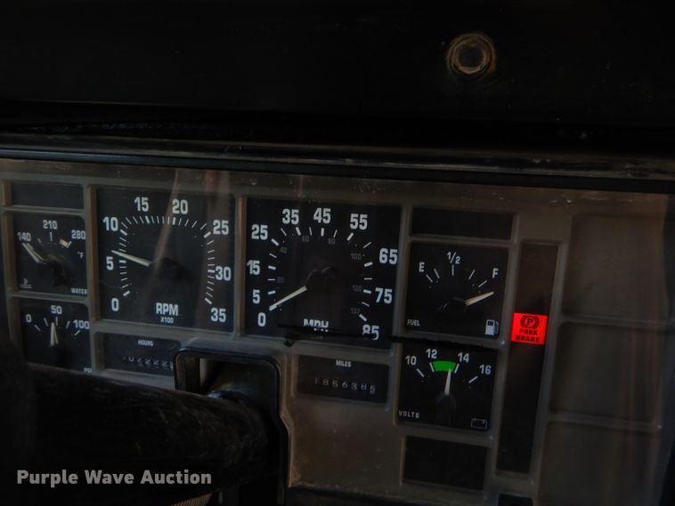 image for item ED9494 2000 International 3800 Thomas school bus