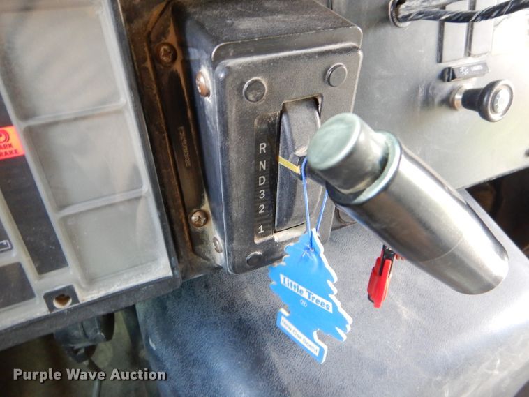 image for item ED9494 2000 International 3800 Thomas school bus