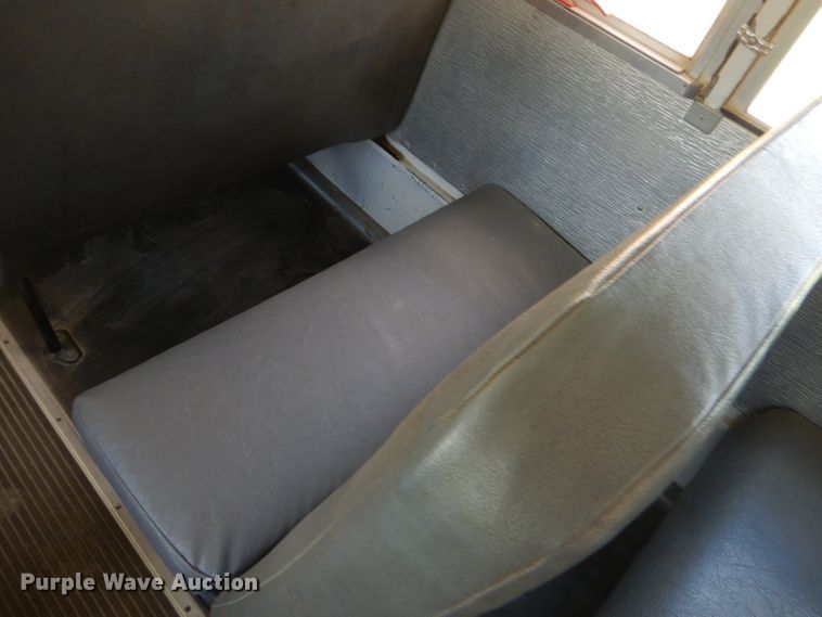 image for item ED9494 2000 International 3800 Thomas school bus