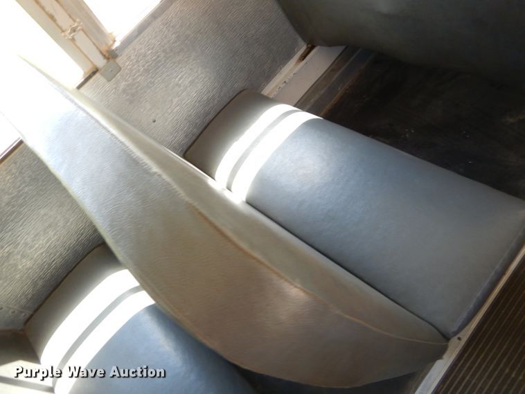 image for item ED9494 2000 International 3800 Thomas school bus