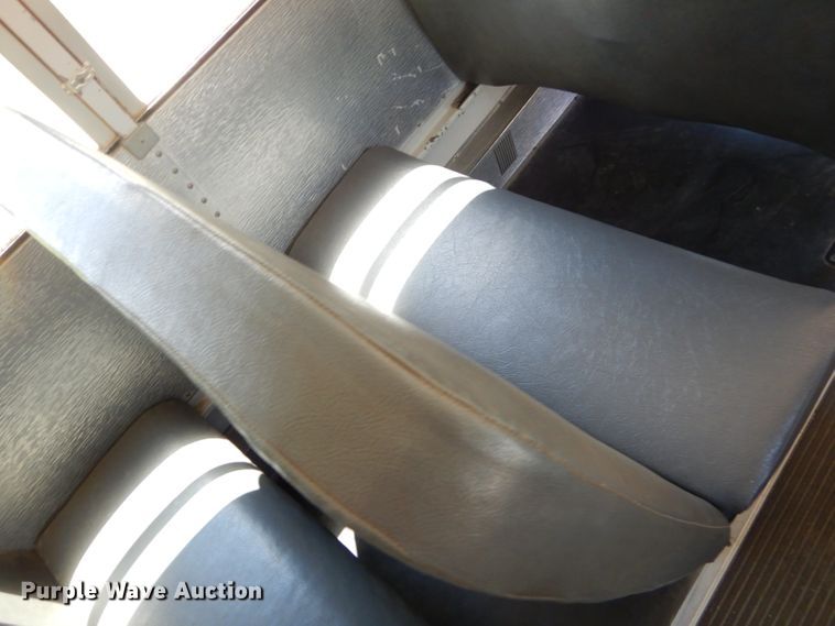 image for item ED9494 2000 International 3800 Thomas school bus