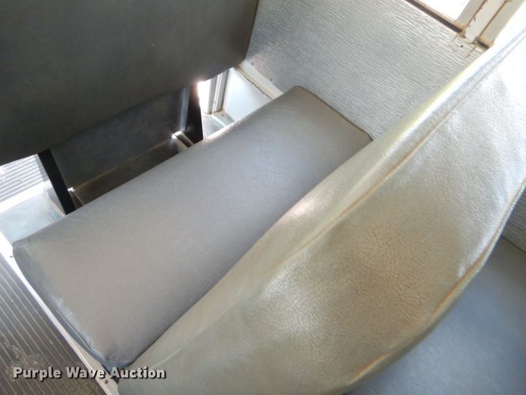 image for item ED9494 2000 International 3800 Thomas school bus