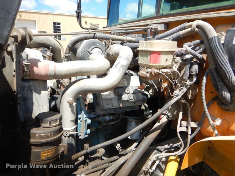 image for item ED9494 2000 International 3800 Thomas school bus