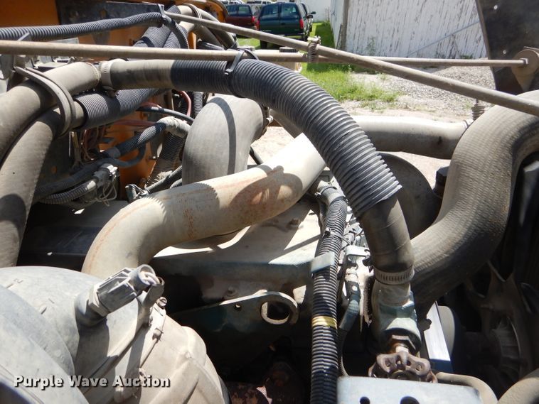 image for item ED9494 2000 International 3800 Thomas school bus