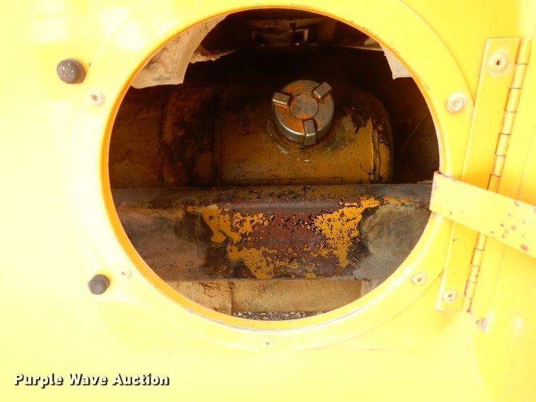 image for item ED9494 2000 International 3800 Thomas school bus