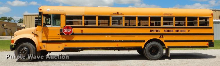 image for item ED9495 2002 International CE Thomas school bus