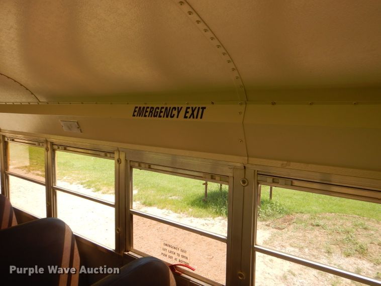 image for item ED9495 2002 International CE Thomas school bus