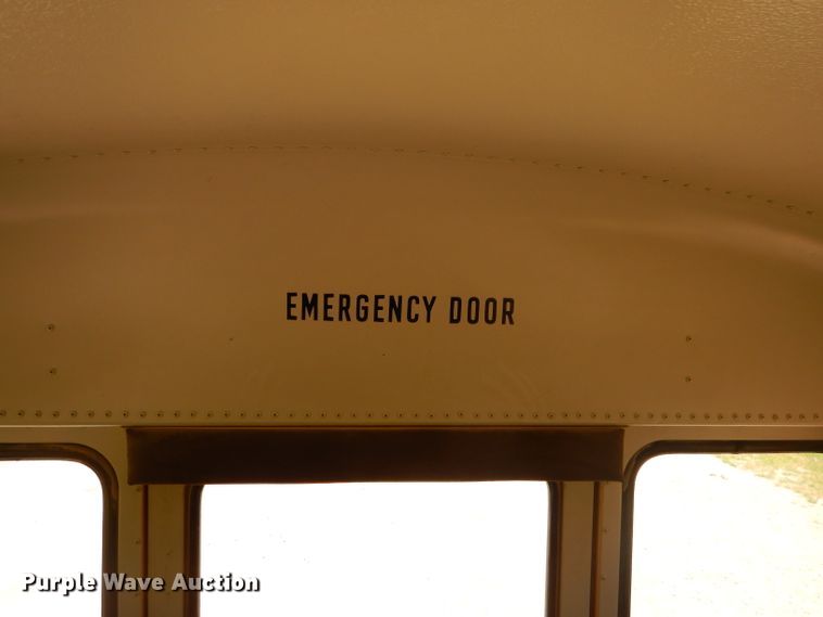 image for item ED9495 2002 International CE Thomas school bus