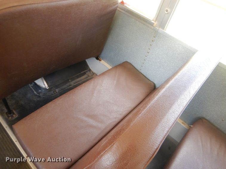 image for item ED9495 2002 International CE Thomas school bus